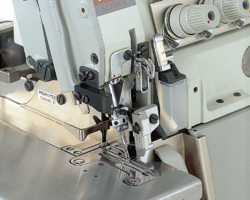 Automatic tape cutter