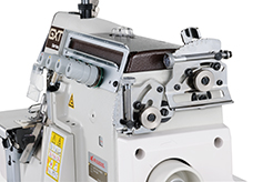 GXT3200 ： Dry-head type, Variable top feed, safety stitch machines